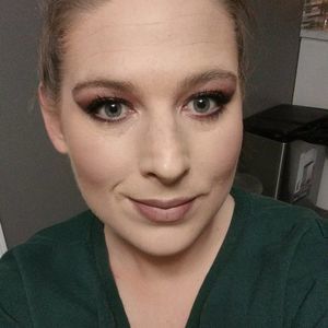 Meet your Posher, Christy